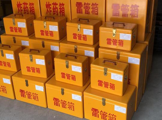 马龙玻璃钢雷管箱的使用寿命一般是多少？