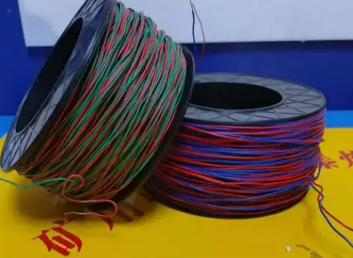 马龙放炮线的主要材质有哪些？不同材质的适用场景有何区别？