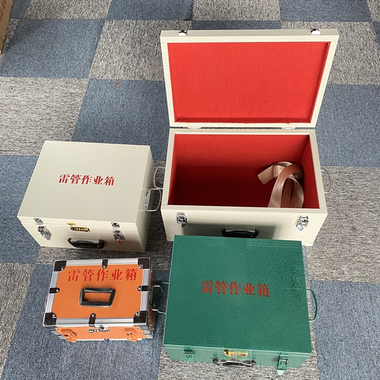 马龙爆破工程作业箱如何选择？玻璃钢与传统材质的全面对比